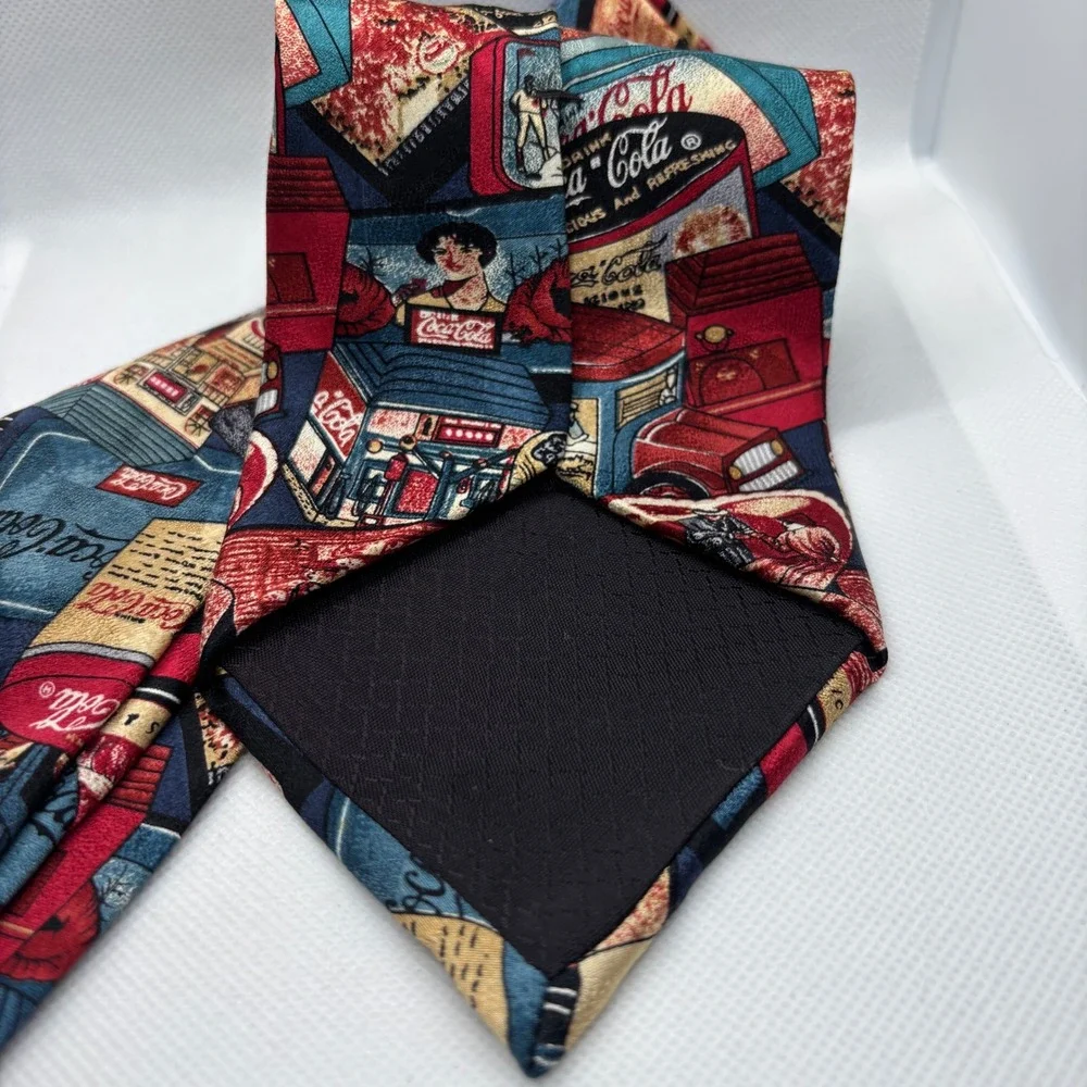 Coca-Cola‎ Necktie Mens Vintage Soda Advertisement Silk Graphic Tie Americana